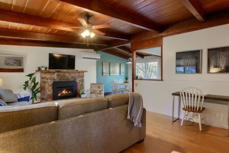 Blue Door Cottage 12 Miles To Yosemite Bbq Oakhurst Esterno foto
